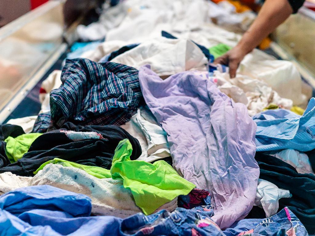 Nuevas oportunidades para la ropa: ReutiliC&A acepta las prendas que ya no uses