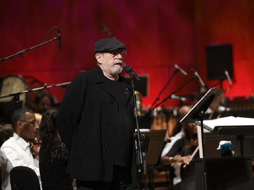 ¡Silvio Rodriguez gratis en el Zócalo! Anuncia Claudia Sheinbaum