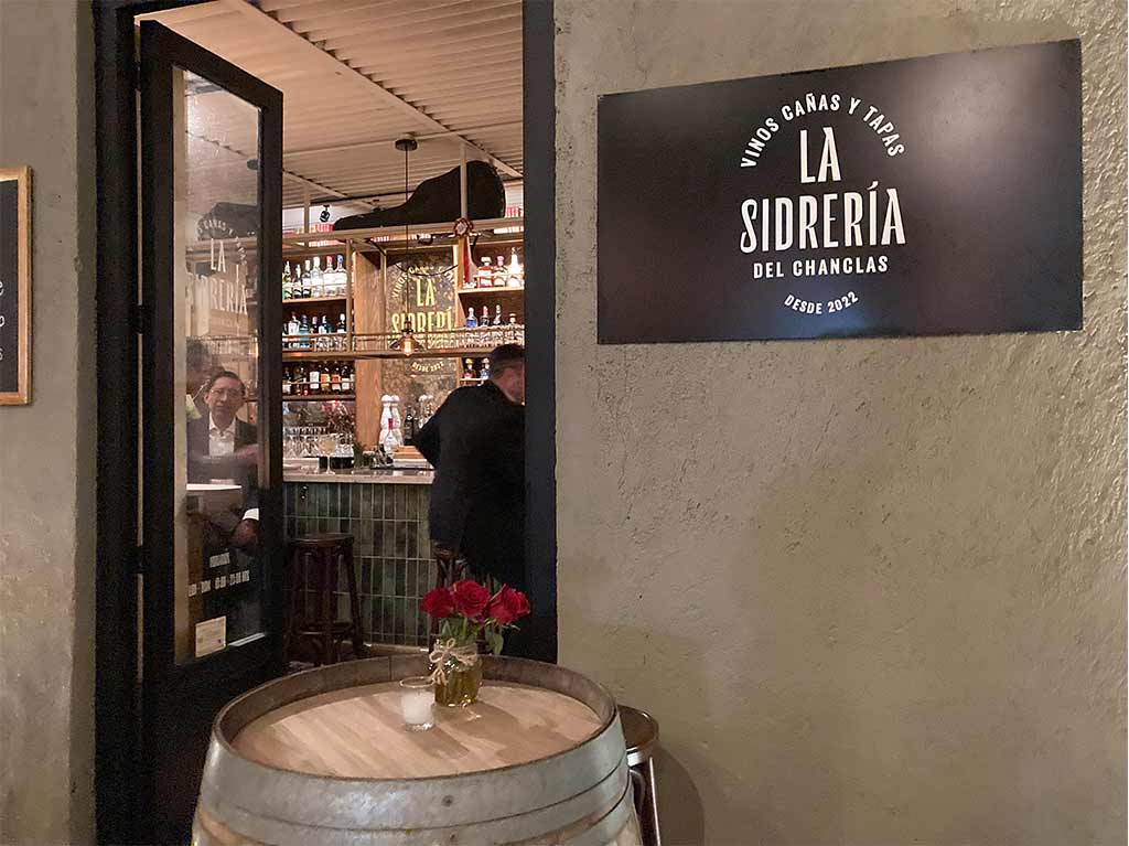 Taberna del Chanclas Centro Histórico: siente el sabor madrileño