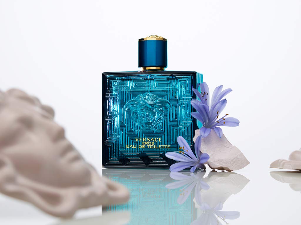 versace-eros-haz-que-cada-momento-con-tu-papa-perdure-tanto-como-su-fragancia