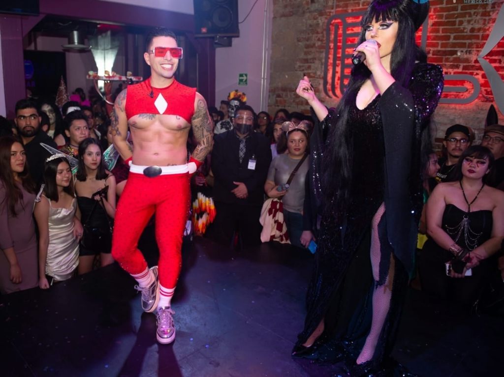 antros-bares-lgbtq-blow