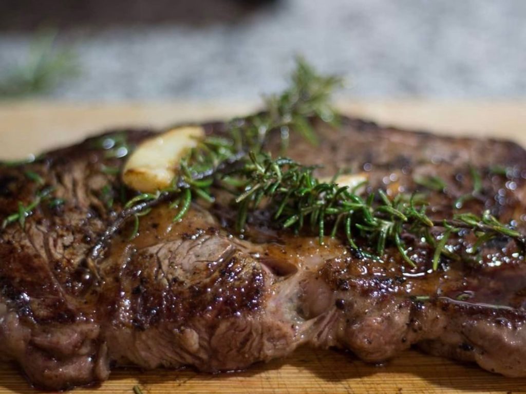 AZUR el nuevo grill table