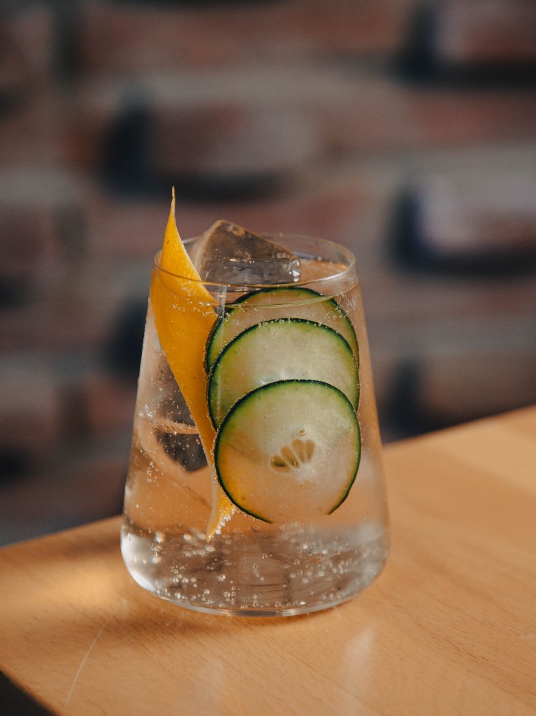 cocteles-ginebra-moonlight-buck