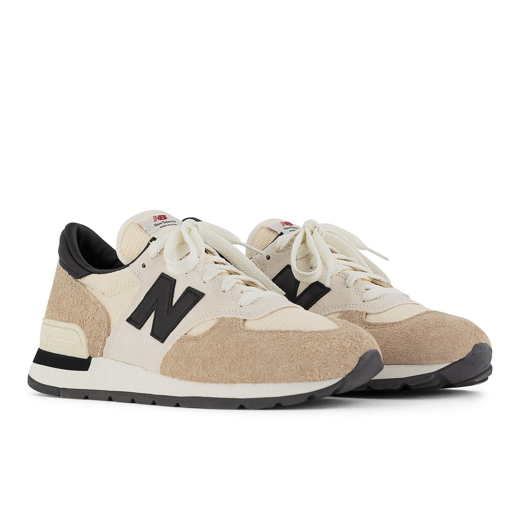 New Balance y Teddy Santis presentan el nuevo 990v1 Macadamia Nut 1