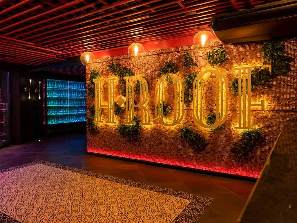 Fiesta desde el JUEVES en HROOF