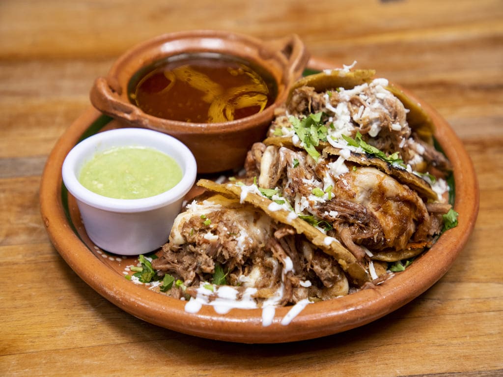 Mercado-Roma-Coyoacan-comida-mexicana