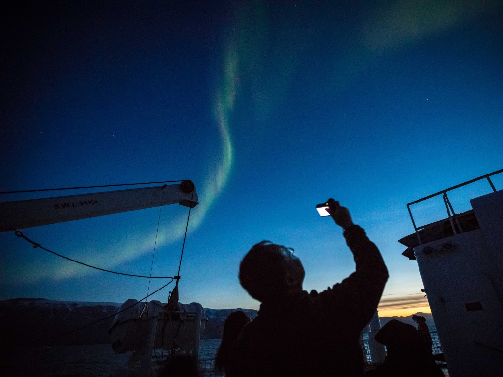 Temporada de auroras boreales que no te puedes perder: el tour para vivir la experiencia