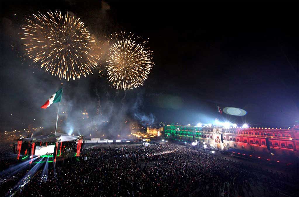 ¡Ya casi! Comienzan los preparativos para el 15 de septiembre en el Zócalo capitalino 2