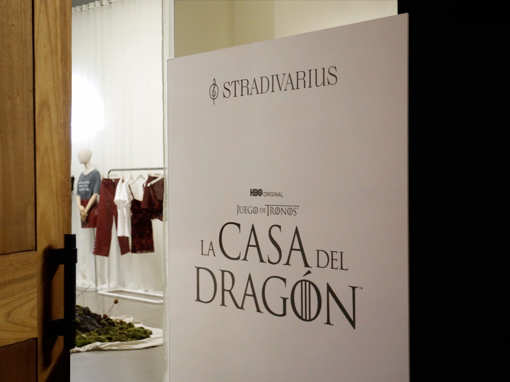 Stradivarius lanza colección para adentrarte en el universo de ‘La Casa del Dragón’