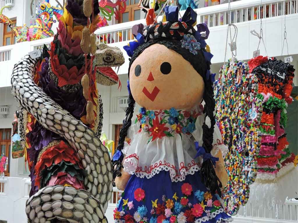 Concurso de Piñatas Mexicanas en el Museo de Arte Popular ¡Inscríbete!