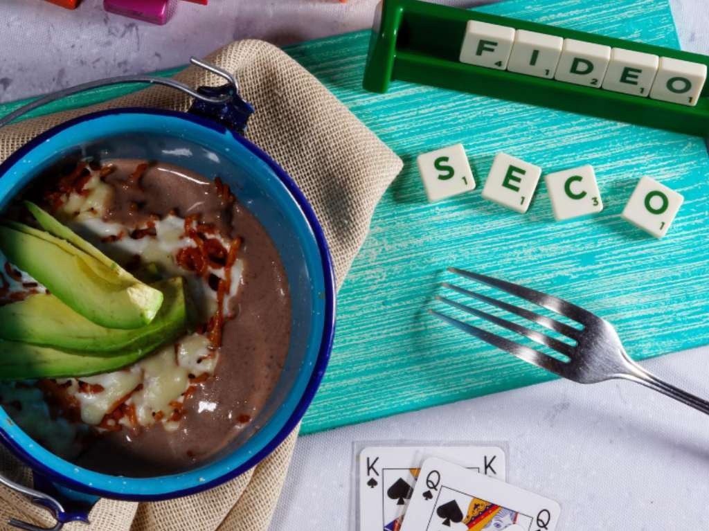el-ocho-cafe–juegos-de-mesa