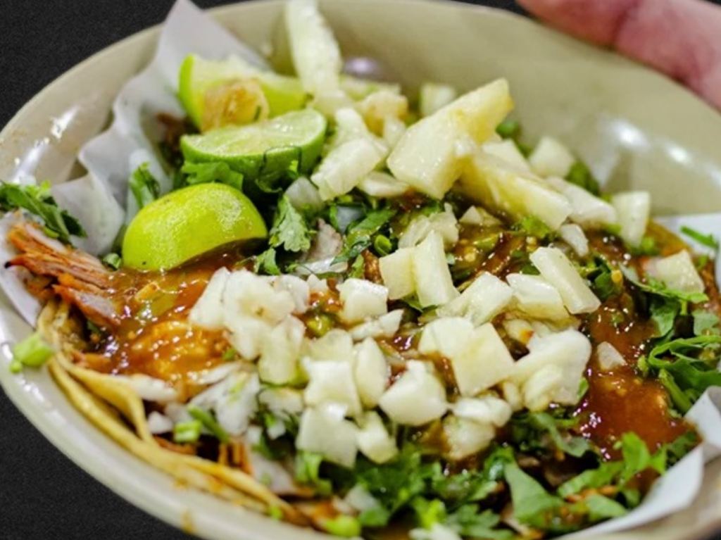 el-paisa-chilaquil-tacos
