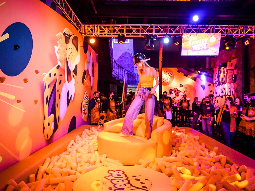 el-piso-esta-flamin-hot–cheetos-cheesyverse-la-nueva-experiencia-en-cdmx-que-amaras