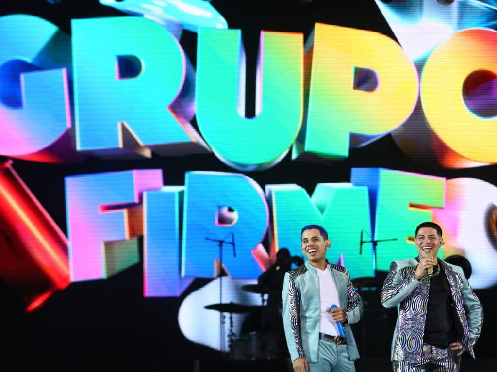 Grupo Firme rompe récord de asistencia por su concierto en el Zócalo