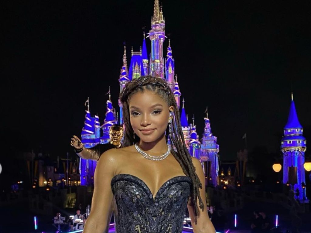 halle-bailey-la-sirenita