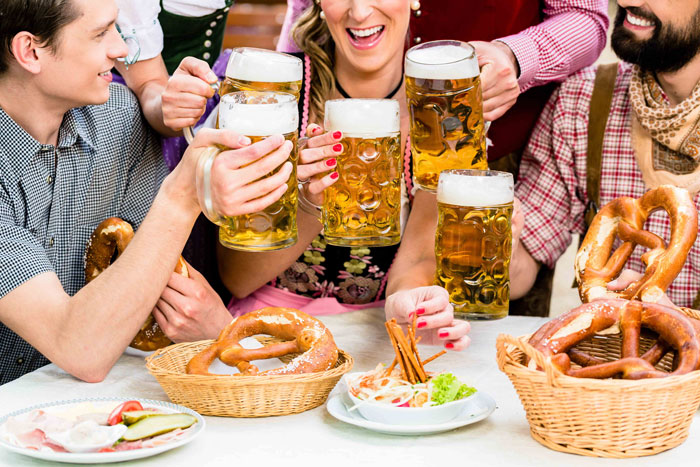 Celebra Oktoberfest 2022 en Mayan Monkey 0