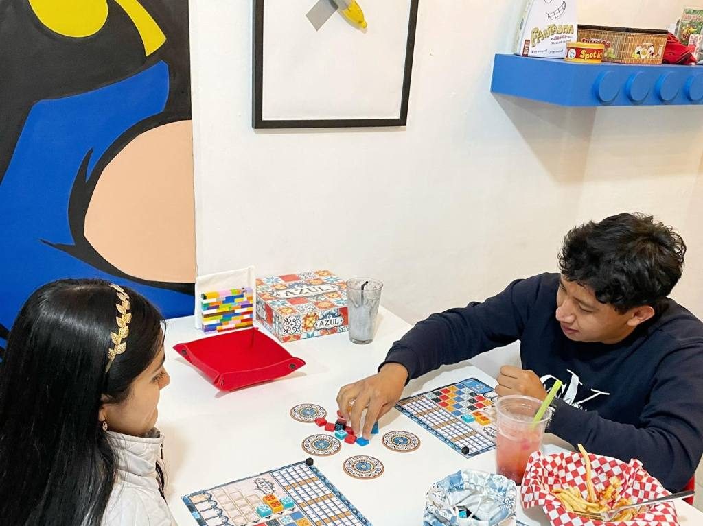 cafeterías con juegos de mesa cdmx