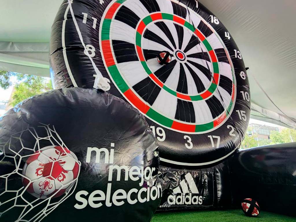 tiro-al-blanco-vive-mi-mejor-seleccion-con-liverpool-y-diviertete-con-sus-activaciones