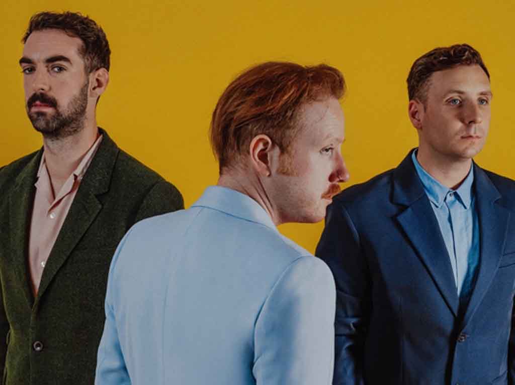 Two Door Cinema Club y Brian Wilson se bajan del Corona Capital, ellos lo sustituyen