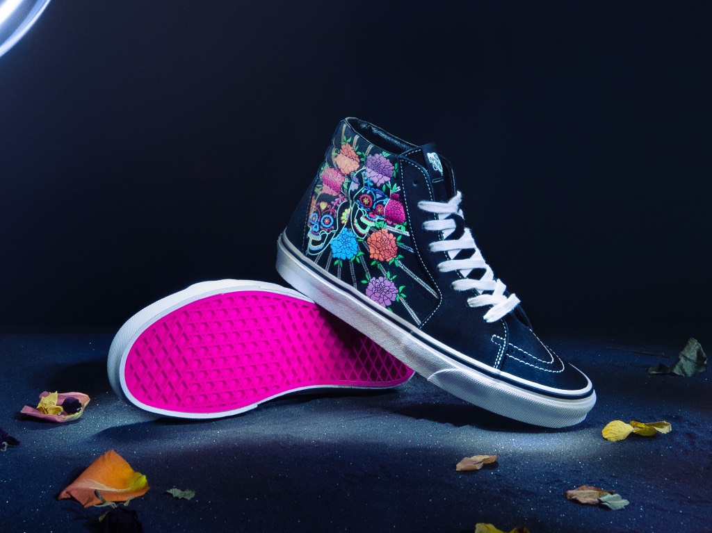 Vans brillantes! los diseños de la colección anual de Día de Muertos