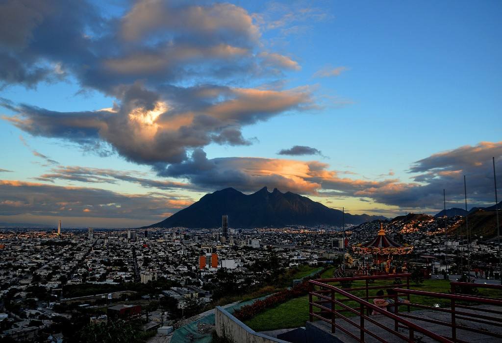 viajes-kayak-kayak-day-mexico-revolucion-monterrey-