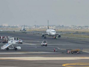 ¡Atención! Eliminan el uso obligatorio de cubrebocas en aeropuertos y aviones