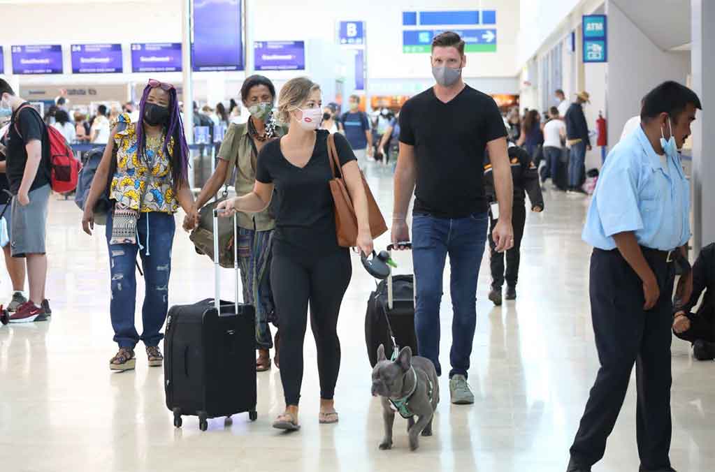 el-uso-de-cubrebocas-deja-de-ser-obligatorio-en-aeropuertos-y-aviones-2