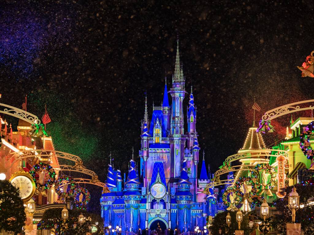 ¡Revelan los preparativos navideños en Walt Disney World!