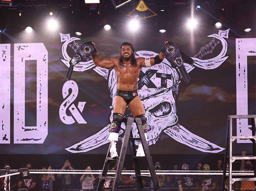 Santos Escobar WWE en México
