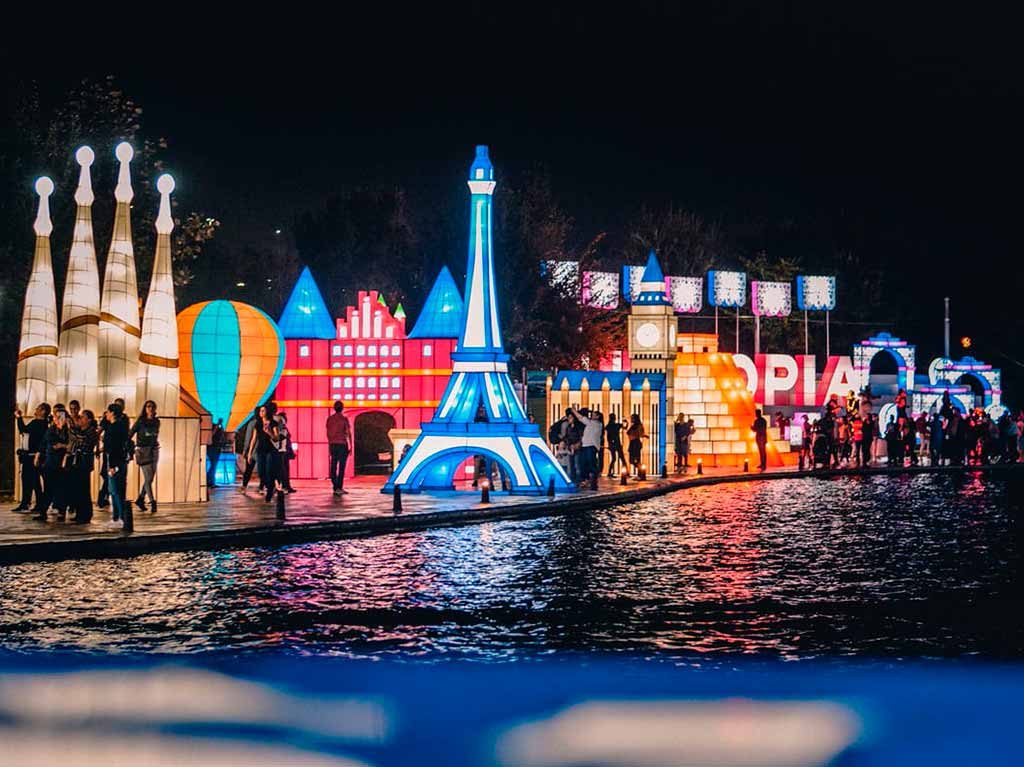 Luztopía 2022: festival de luces navideñas en Monterrey