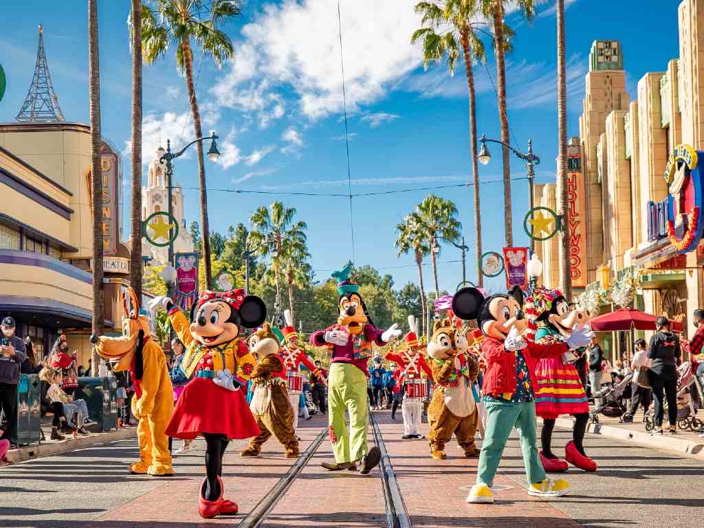 Llega la Navidad a Disneyland Resort California con estas actividades