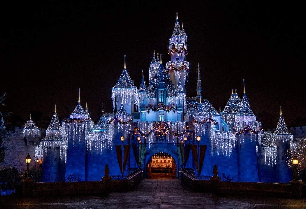 temporada-navidena-disneyland-resort-california