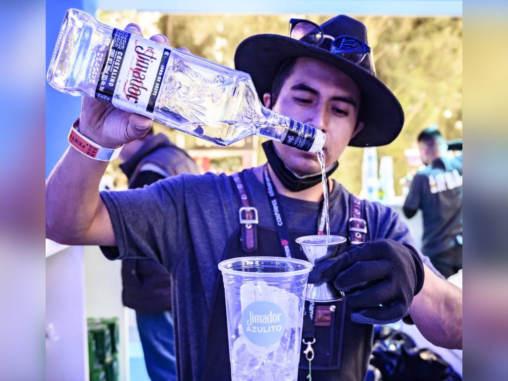 tequilajimadorreservadoparatodosfuelacampanadeeljimadorque