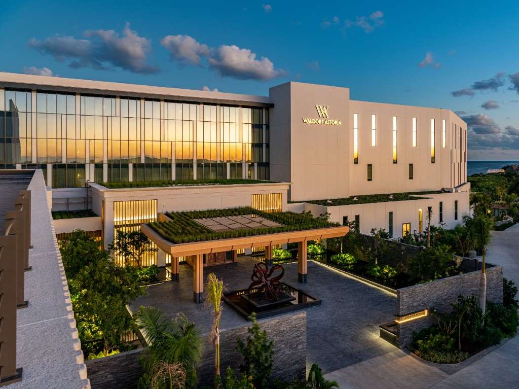 Conoce Waldorf Astoria Cancún, el nuevo resort de lujo inaugurado en el caribe mexicano
