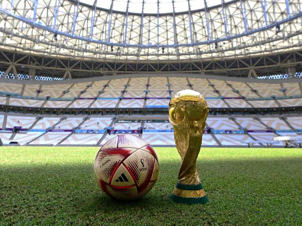 adidas Al Hilm el balón para las finales de Qatar 2022