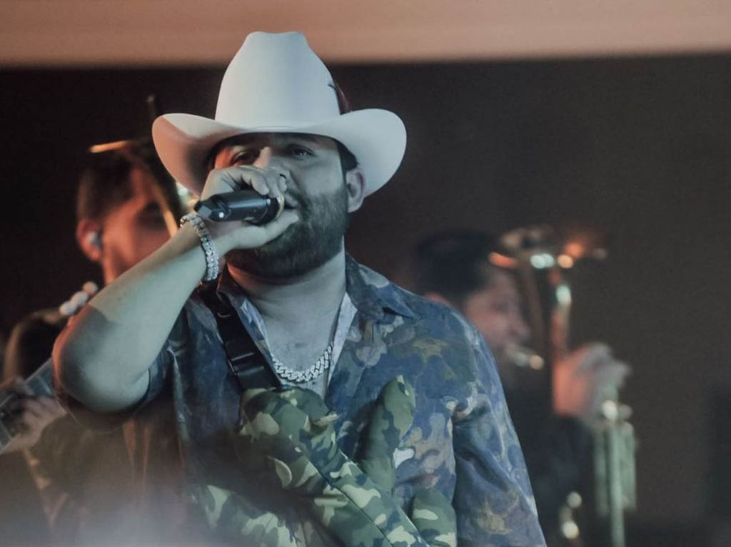 Rodeo Texcoco presenta una noche de corridos con Luís R Conríquez