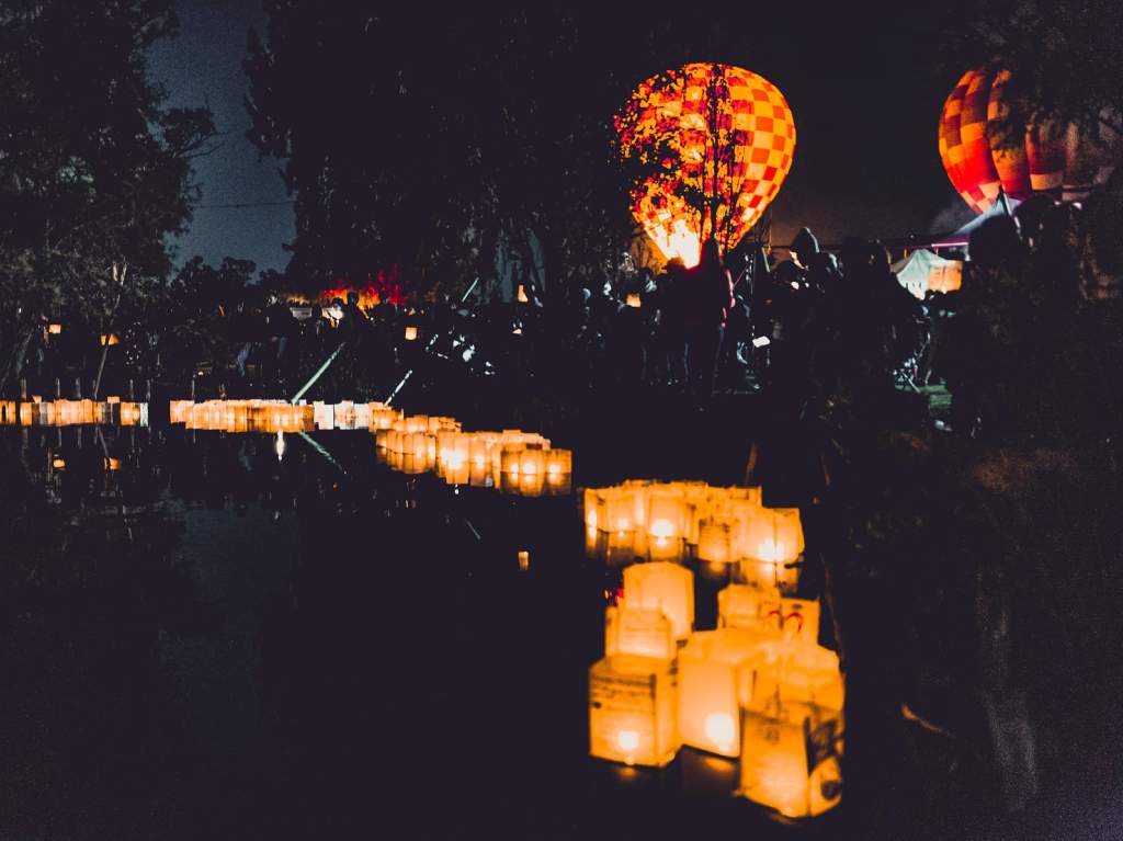 Festival Noche de los Deseos en Teotihuacán-globos aerostáticos 