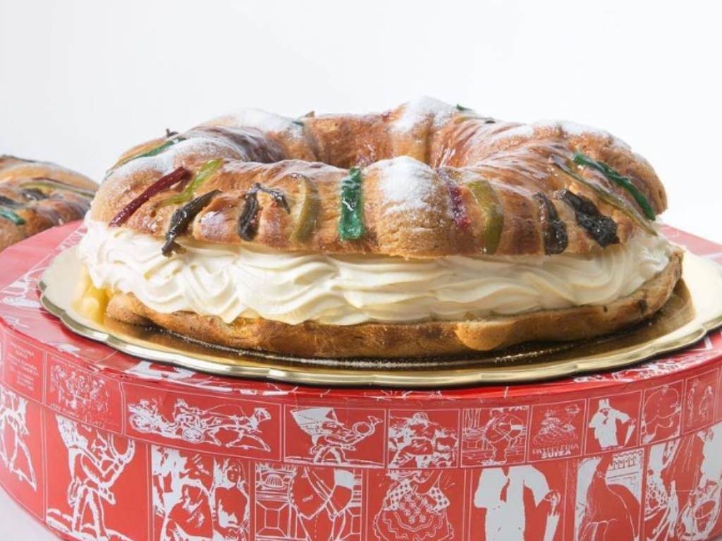 Rosca de Reyes 2023-Pastelería Suiza 