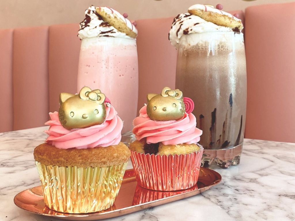 Hello Kitty Café Château