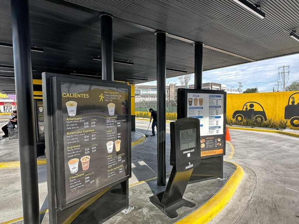 Andatti Drive: la nueva cafetería de autoservicio de Oxxo 