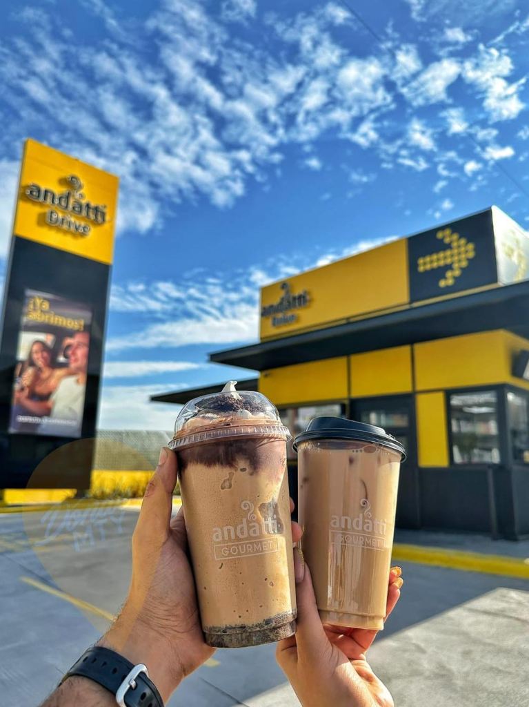 andatti-drive–la-primera-cafeteria-drive-thru-de-oxxo