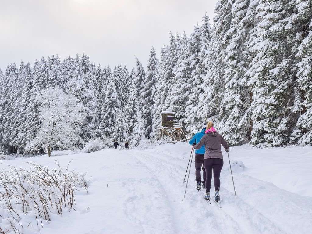 Beneficios de esquiar para la salud