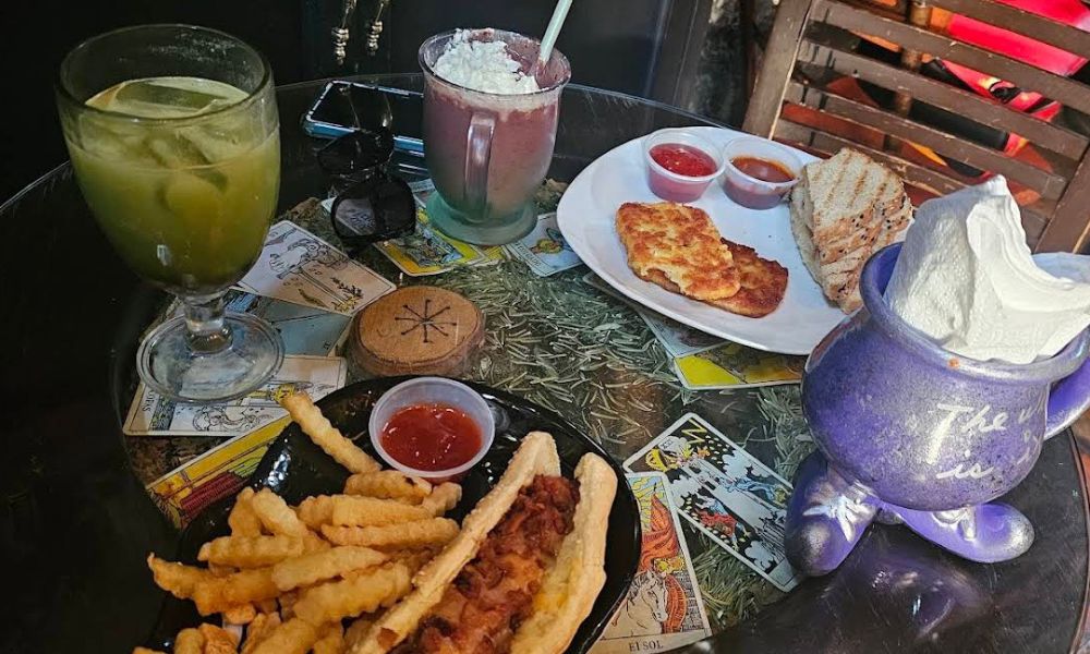 cafeterias-con-tematicas-de-brujas-las-brujas