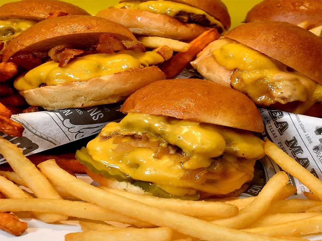 Cheesee: El paraíso de las Sliders ¡mini hamburguesas en CDMX!