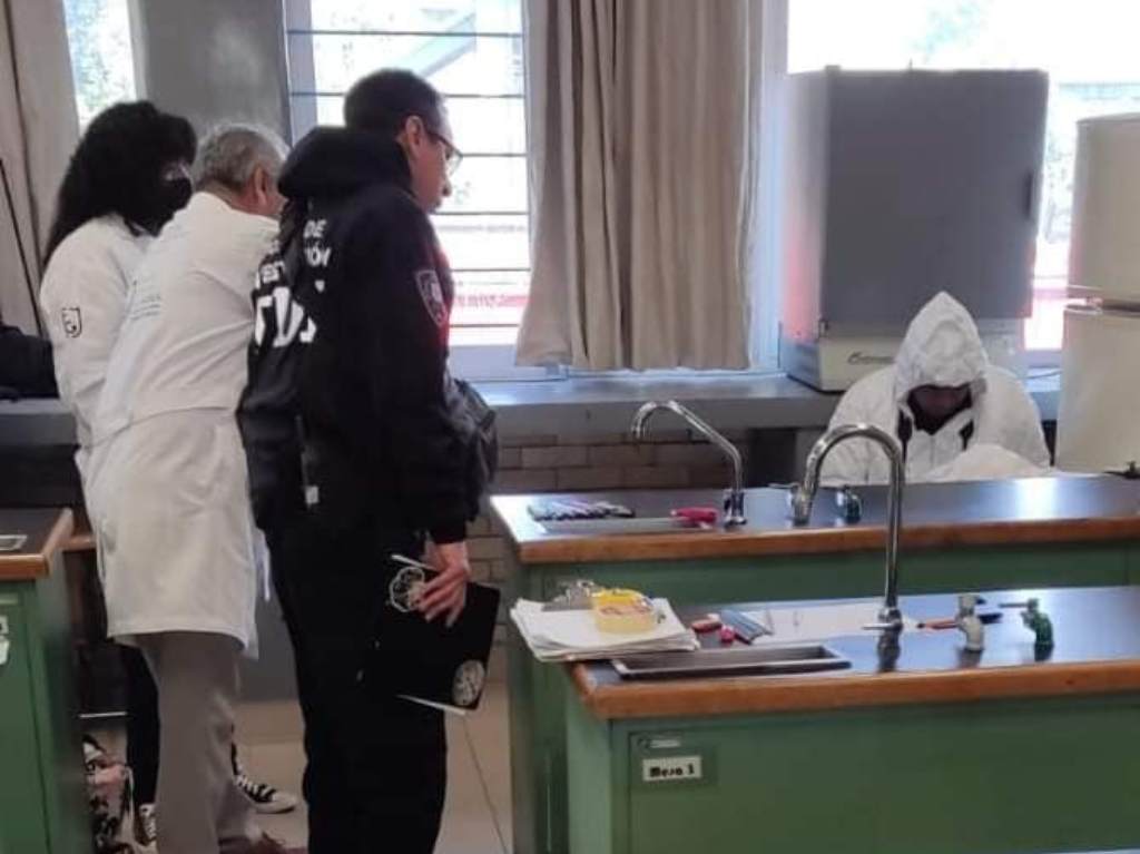 fallece-alumna-dentro-de-prepa-2