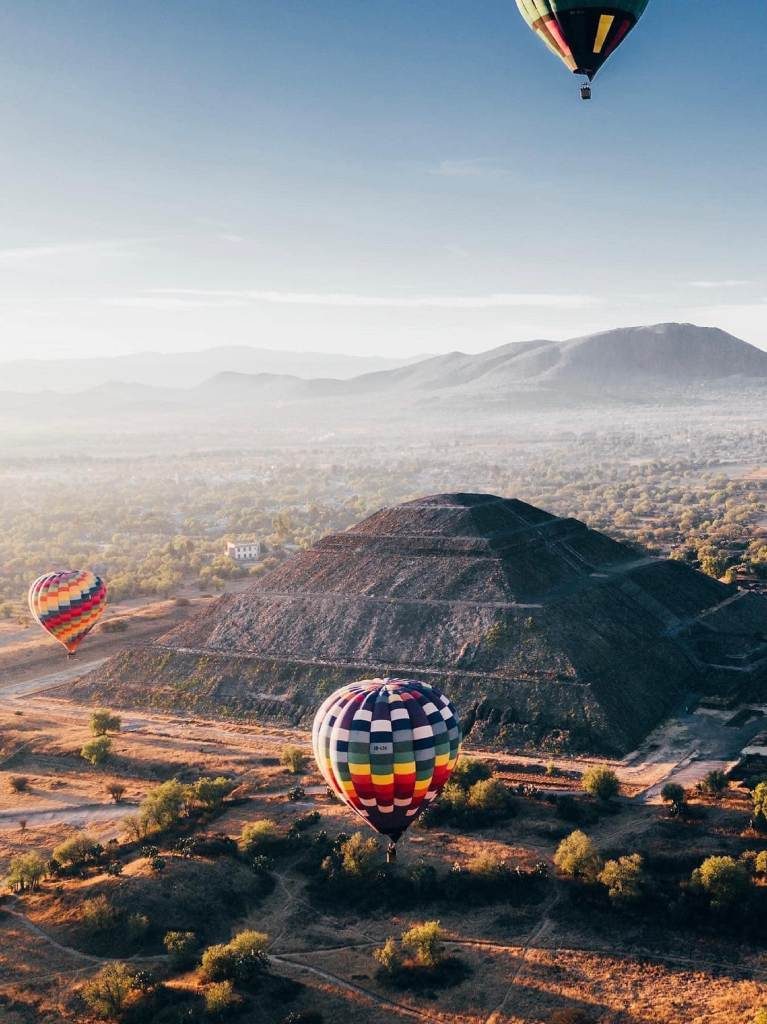 Cita romántica en un globo aerostático 