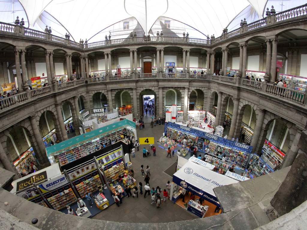 Feria del libro del palacio de minería