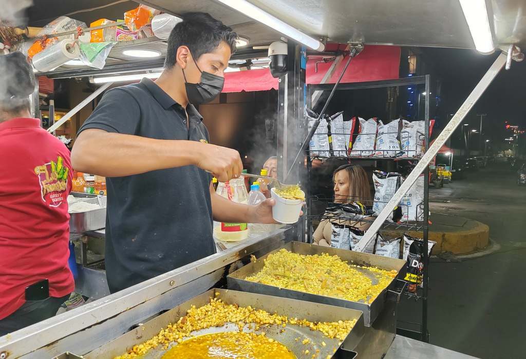 los-famosos-lindavista-elotes-y-esquites