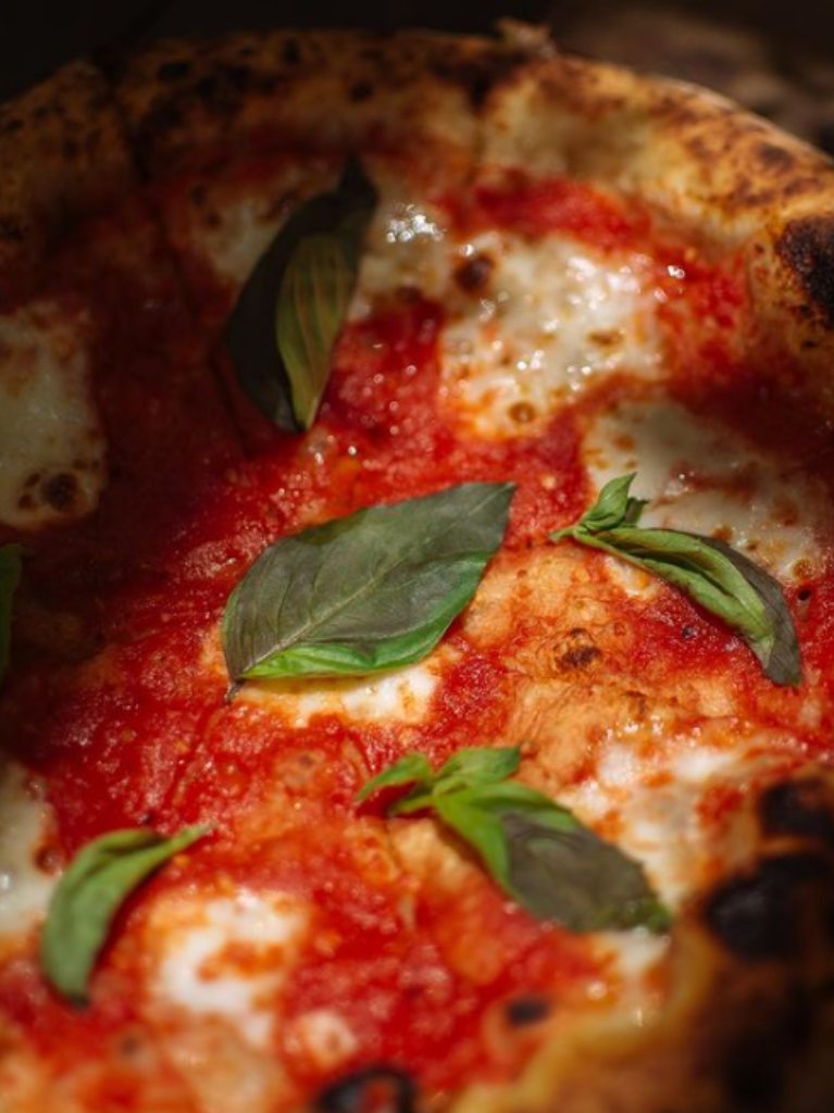 mejores-pizzas-cdmx-2023-bella-aurora