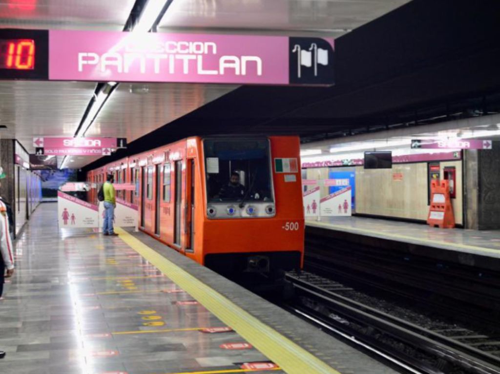 Estación del metro línea 1 de la CDMX